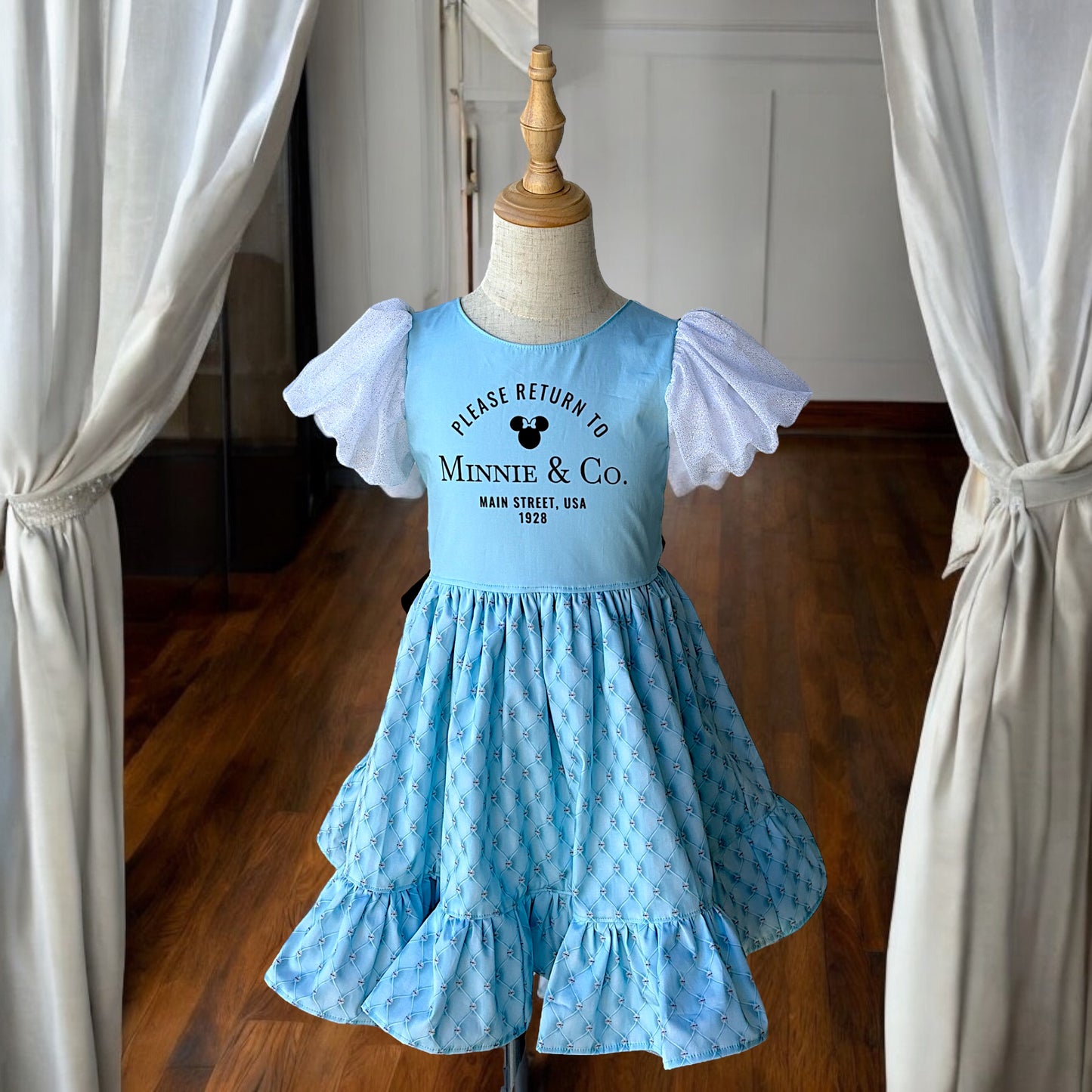 Minnie Tiffany and Co dress, size 6