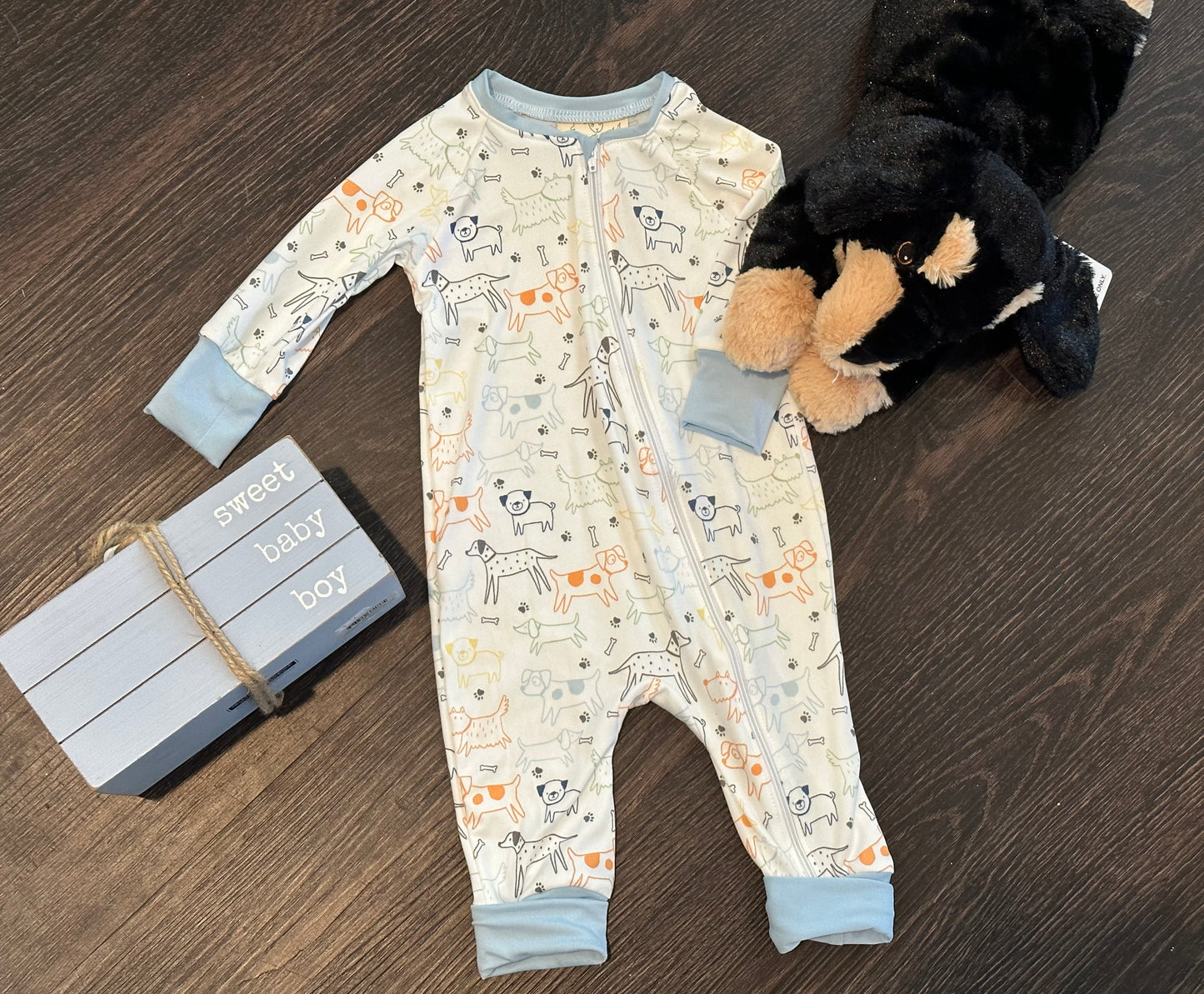 Dog play outfit size 9-12 mos