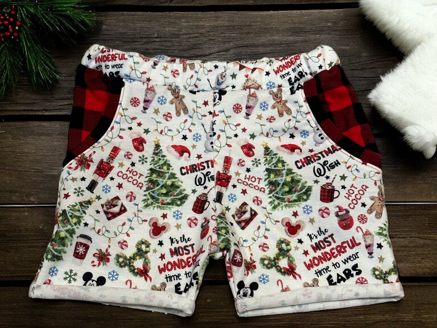 Disney holiday shorts size 4T