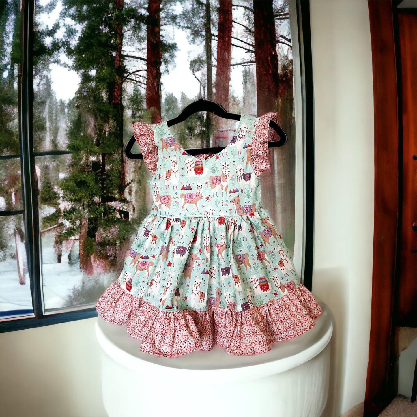 Llama island dress, size 4T